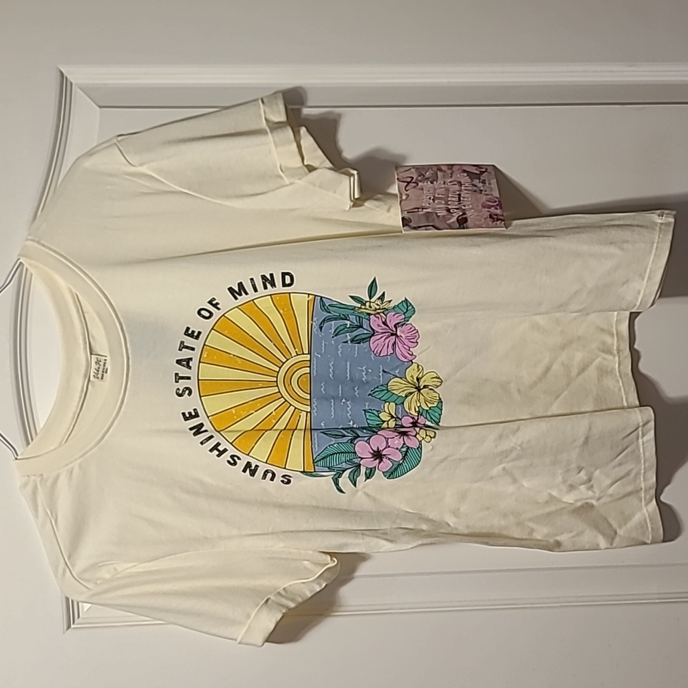 NWT Vibe'n t shirt